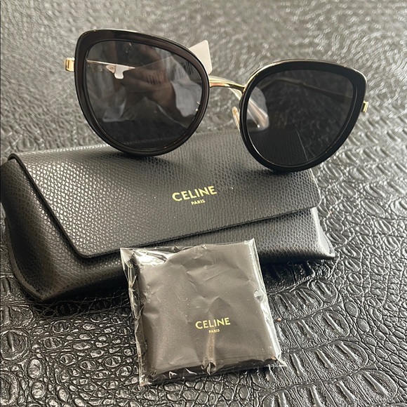 Celine Sunglasses Black & Gold Cats Eye Frames
CL402030U  Color O1A - NWT - Picture 1 of 8